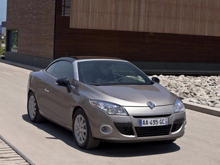  Renault Megane CC 2010 года  (фото 12 из 65)